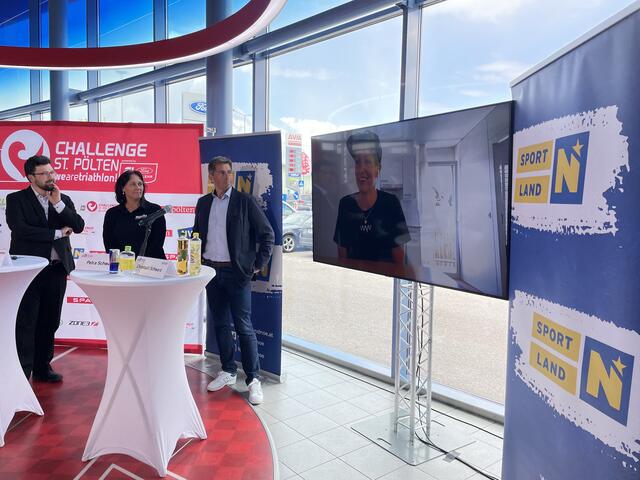 Harald Ludwig, Petra und Christoph Schwarz bei der Pressekonferenz. | Foto: Tanja Handlfinger