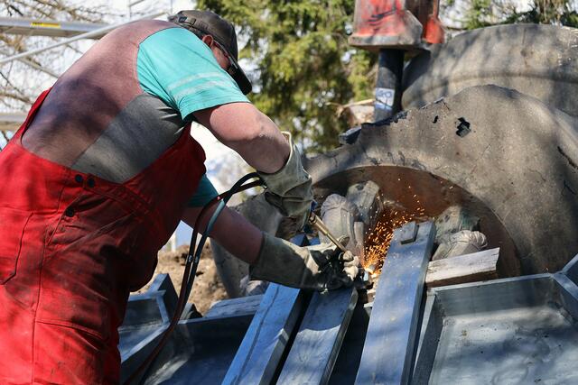 Impressionen vom Rückbau der Glocke. | Foto: MG Telfs/Hackl