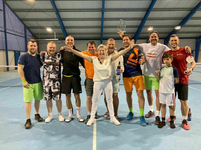 Die Mannschaften von Arnfels und Leutschach freuen sich über einen gelungenen Wintercup. | Foto: TC Arnfels