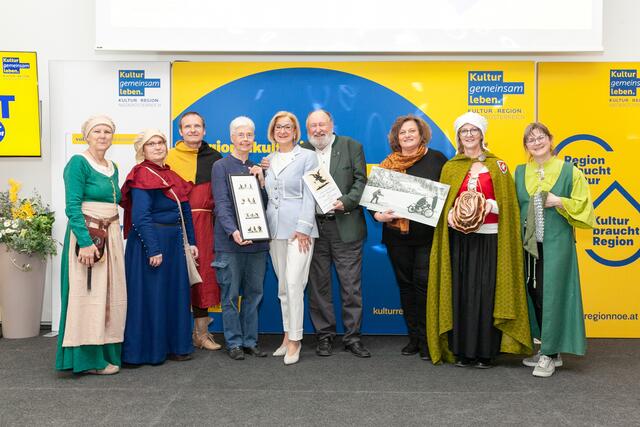 C. Dworschak, A. und A. Brandtner, C. Chlebeck, J. Mikl-Leitner, F. Chlebecek, M. Reiter, P. Müller und G. Huemer (v.l.n.r.). | Foto: Gerald Lechner