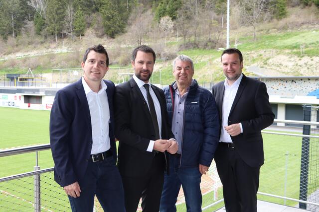 Bgm. Fließ Alexander Jäger, LHStv. Georg Dornauer, ehemaliger Klubobmann der SPÖ und Bgm. a. D. von Fließ Hans peter Bock und Bgm von Zams und LA Benedikt Lentsch. (von links) | Foto: Elisabeth Neuner