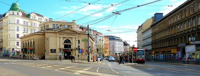 Auch im Umfeld der Markthalle soll geprüft werden, ob mehr Bäume gepflanzt werden können. | Foto: Christa Posch