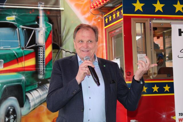 LAbg. Erwin Dirnberger erinnerte an den Start der Leistungsschau im Jahr 1965. | Foto: Lederer