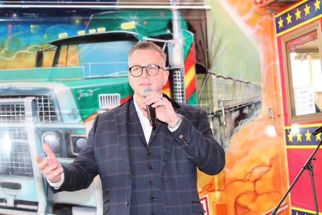 Der Köflacher Bürgermeister und Hausherr Helmut Linhart hieß viele Ehrengäste willkommen. | Foto: Lederer