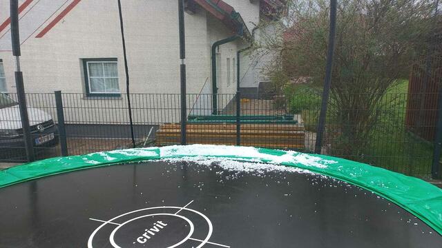 Spuren vom Hagel-Unwetter auch in Loipersdorf/Kitzladen. | Foto: Katrin Stögerer