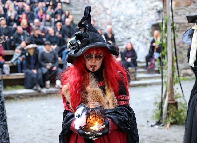 Die Mondhexen „Mahina Nohitas“.
