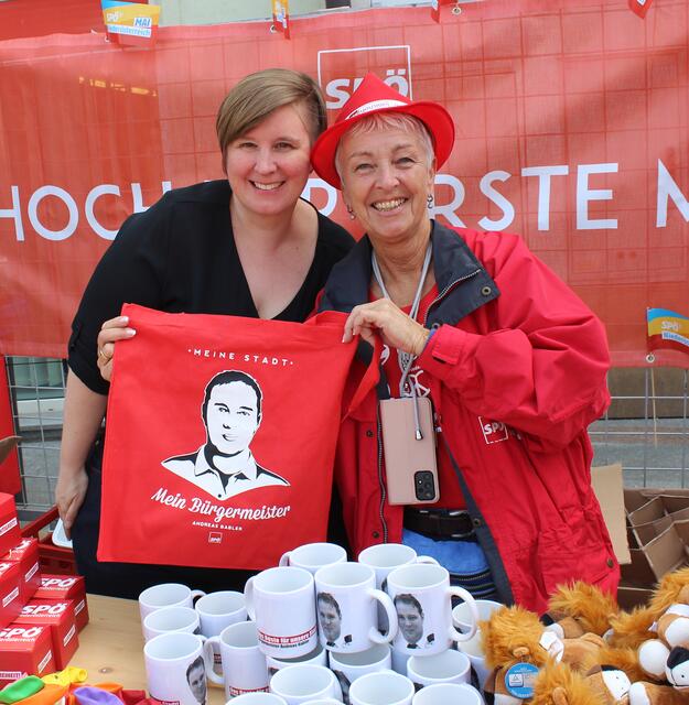 Fan-Artikel: Sogar Häferl mit "dem Andi" gibt es. | Foto: Franz Schicker