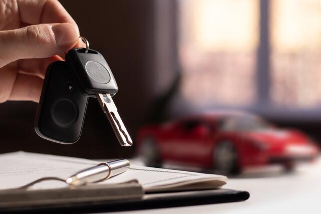 Nach dem Kauf konnte bei einer Überprüfung in einer Werkstätte festgestellt werden, dass der Pkw grobe Vorschäden hatte. | Foto: stock.adobe.com/(eliosdnepr)Symbolfoto