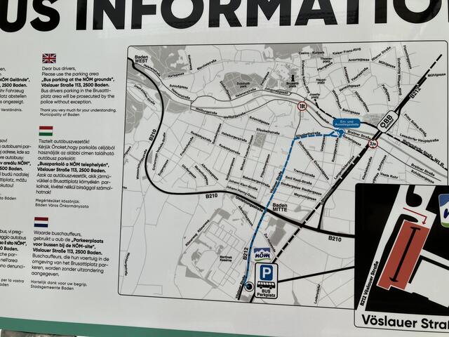 In Blau ist hier der Weg von der Aus- und Einstiegsstelle Braitnerstraße/Rosseggerstraße zum NÖM-Parkplatz vorgezeichnet