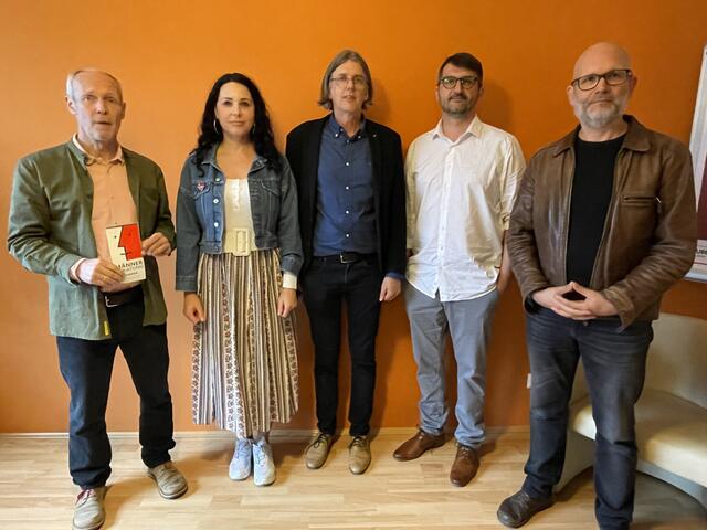 Manfred Kummer, Sandra Jakomini, Norbert Leitner, Jürgen Hochsam und Alexander Bernhard  | Foto: Waltraud Fischer
