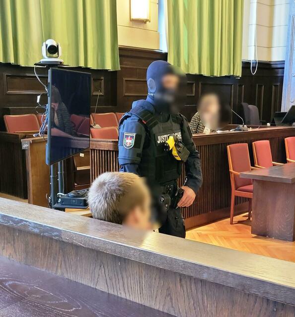 Nachdem der Lehrling im August 2022 selbst zum Islam konvertiert war, forderte sein Bruder von ihm, Kontakte abzubrechen. | Foto: MeinBezirk.at