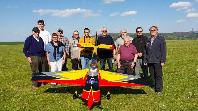 Josef Müllner, Wolfram Kügler, Karl Hurmer, Christian Dopler, Wolfgang Meinl, Martin Brandmüller,
Ronald Kautz, Gerhard Plaschka, Anton Gröbl, Anton Richter, Bürgermeisterin Josefa Geiger | Foto: SMC Sieghartskirchen