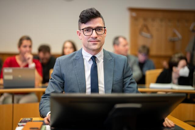 Martin Sellner bei seiner Gerichtsverhandlung am 4. Mai. | Foto:  GEORG HOCHMUTH / APA / picturedesk.com