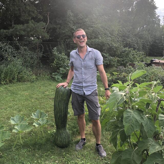 Die Wochenration an Gemüse ist mit einem Kürbis gesichert. | Foto: Lukas Pawek