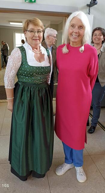 Die Harmonikaspielerinnen Maria Doppler und Sieglinde Breithuber. | Foto: Veranstalter
