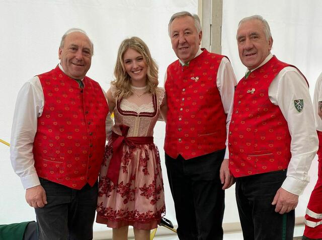 Lisa Mikolaschek traf die Musiklegenden Reinhold, Fritz und Hans Willingshofer (Die Stoakogler) | Foto: Sandra Mikolaschek