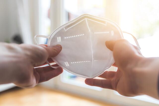 Die Mediziner appellieren an die Patienten die Maske im Krankheitsfall trotzdem weiterhin zu tragen. | Foto: stock.adobe.com/Symbolfoto
