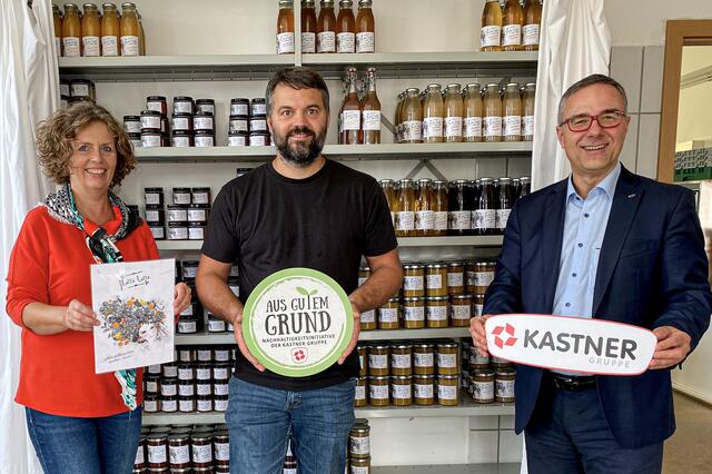 Obfrau Elisabeth Mittendorfer, Geschäftsführer Daniel Ruttinger, Geschäftsführender Gesellschafter KASTNER Gruppe KR Christof Kastner (v.l.)