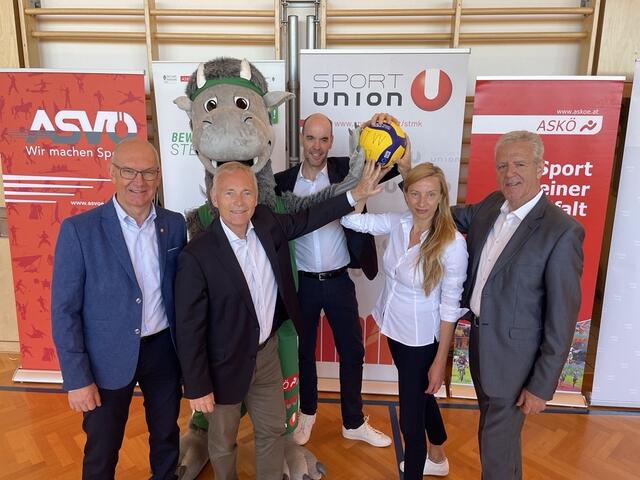 Bewegungsland Steiermark ist eine Kooperation der Bildungsdirektion mit Sportdachverbände ASKÖ, ASVÖ und Sportunion. Sportlandesrätin Juliane Bogner-Strauß war mit dabei. | Foto: RegionalMedien Steiermark