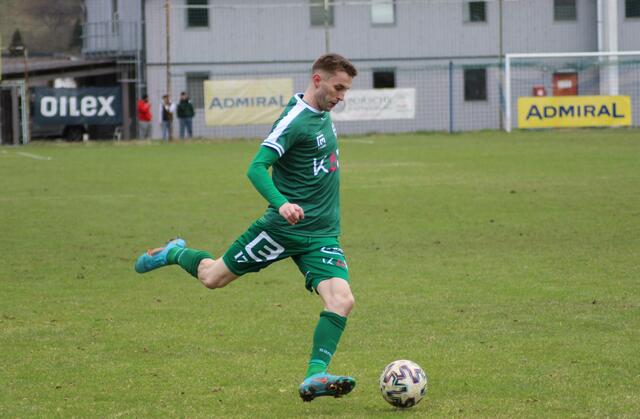 Lorenz Reisinger schoss den DSV Leoben zum Sieg. | Foto: Tom Dormann