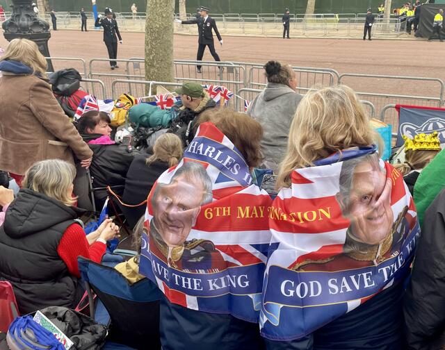 Prinz Charles als Konterfei von vielerlei Produkten. | Foto: Astrid Hofer