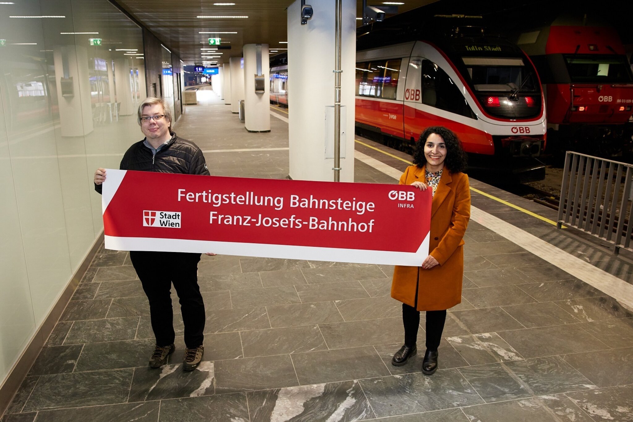 Franz JosefsBahn Neue Bahnsteige für Pendler Waidhofen/Thaya