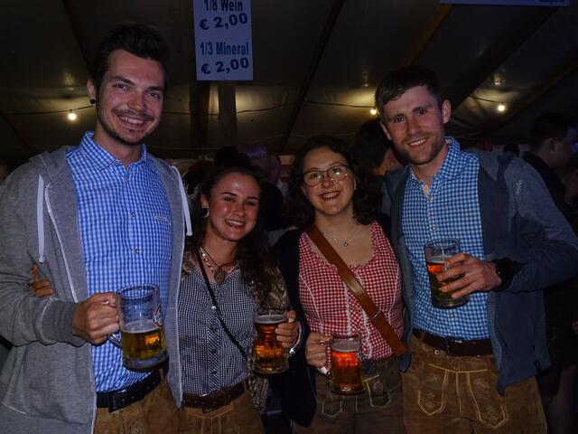 Martin Sackl, Julia Gottsbacher, Lisa Moser und Robert Martstin | Foto: Simon Glösl