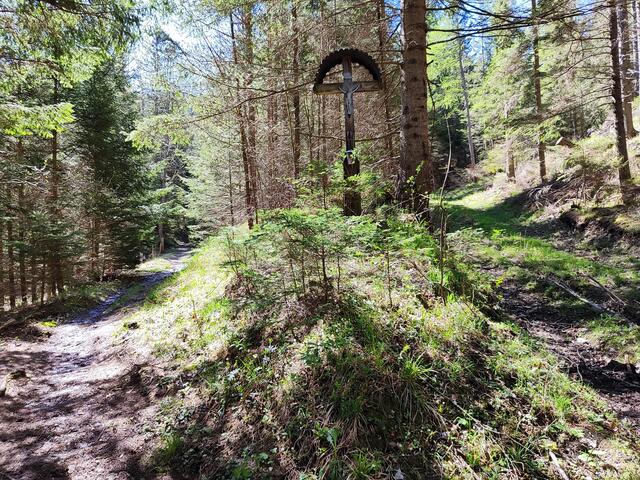 beim ,,blechernen Herrgott" geht es weiter... | Foto: I.Wozonig