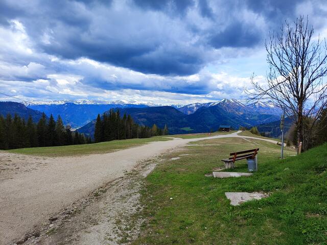 eine Menge Spazier- und Wanderwege laden ein... | Foto: I.Wozonig