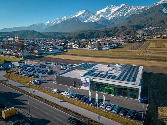 Das ŠKODA-Zentrum in der Untermarktstraße 67 hat vieles zu bieten. Neugierige können sich zwei Tage lang davon überzeugen. | Foto: Tom Berner Fotografie