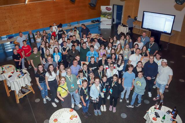 Viele Jugendliche folgten der Einladung der Gemeinde