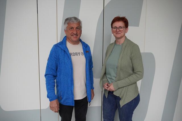 Der künstlerische Leiter des Symphonic Wind Orchesters Lorenz Wagenhofer (links) und die Obfrau Christine Wintersteller. | Foto: Emanuel Hasenauer