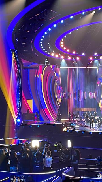 Und - Abgang: Loreen aus Schweden nach ihrer Performance. Herrlich. | Foto: Manuela Tiefnig