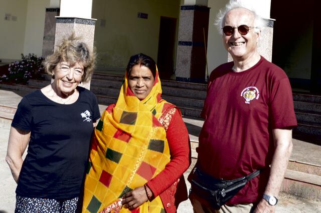 Klaus Stockreiter aus Lohnsburg (r.) und seine Partnerin Judith Einer aus Salzburg (l.) reisten nach Indien. | Foto: Stockreiter