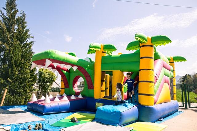 Kindergarten-Alltag draußen erleben: Tag der offenen Tür in der