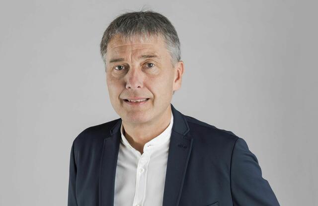 Johann Winkelmaier, Bürgermeister der Stadtgemeinde Fehring beruhigt - noch: "Falls es zu Wasserknappheit kommen sollte, was aber nicht zu erwarten ist, dann sind auch Restriktionen bis hin zu einem Verbot, die Pools zu befüllen, denkbar." | Foto: Sebastian Friedl