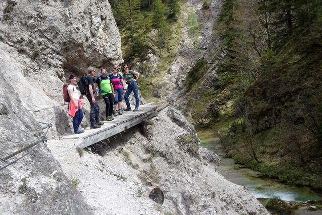 Wir genießen die Wanderung.