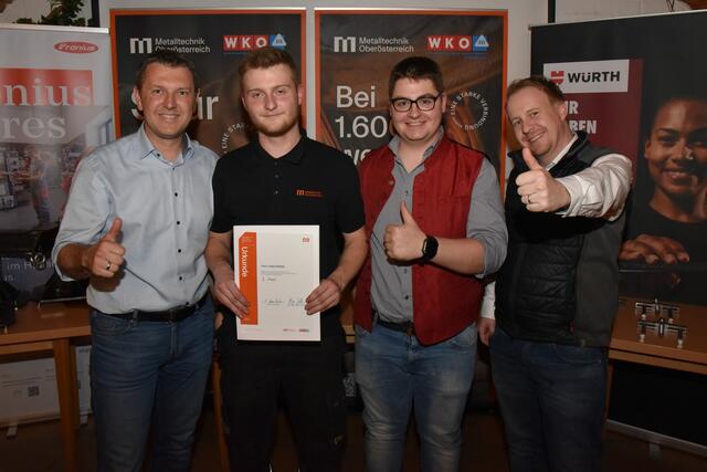 Fa. Hargassner mit ihrem angetretenen Lehrling Felix FASCHANG (3. Platz Maschinenbautechnik) | Foto: Alois Braid / BS Schärding