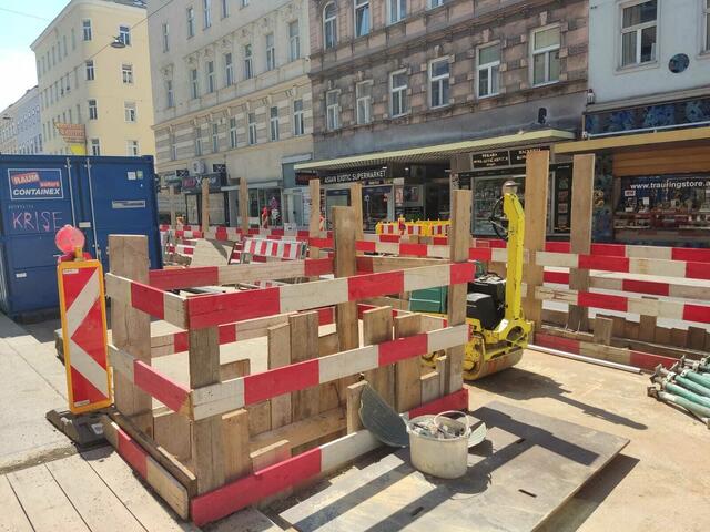 In der ersten Bauphase wird die Reinprechtsdorfer Straße im Bereich zwischen Schönbrunner Straße und Arbeitergasse umgestaltet. Dabei widmet man sich zunächst dem Straßenabschnitt zwischen Schönbrunner Straße und Margaretenstraße. | Foto: Patricia Kornfeld