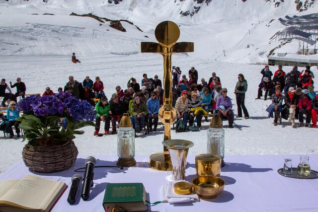 Bereits zum 21. Mal fand heuer der traditionelle Tourismus-Dankgottesdienst zum Abschluss der Wintersaison statt. | Foto: Pitztaler Gletscher