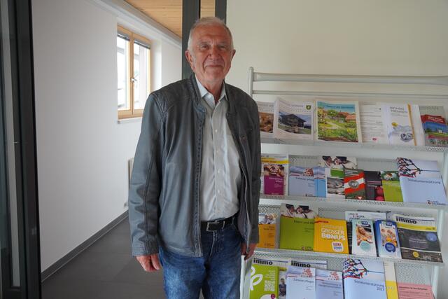 Bürgermeister Werner Fritz sprach mit den BezirksBlättern Flachgau über die Themen der Gemeinde. | Foto: Emanuel Hasenauer