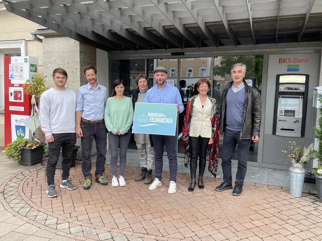 Christoph Gräfling, Feldkirchner Grünen-Stadtrat, (3.v.r.) tritt mit 14 Mitgliedern bei den Grünen aus und gründet die unabhängige Liste "Gemeinsam für Feldkirchen". | Foto: MeinBezirk.at