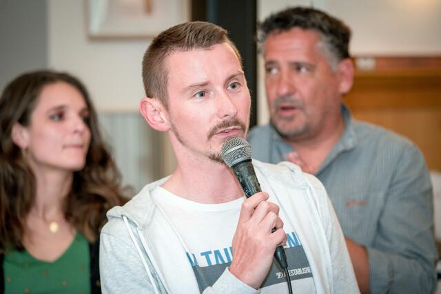 Radio Flamingo-Moderator und Villacher Faschingsstar Joe Kohlhofer moderierte die Siegerehrung des Charity-Golfturniers.