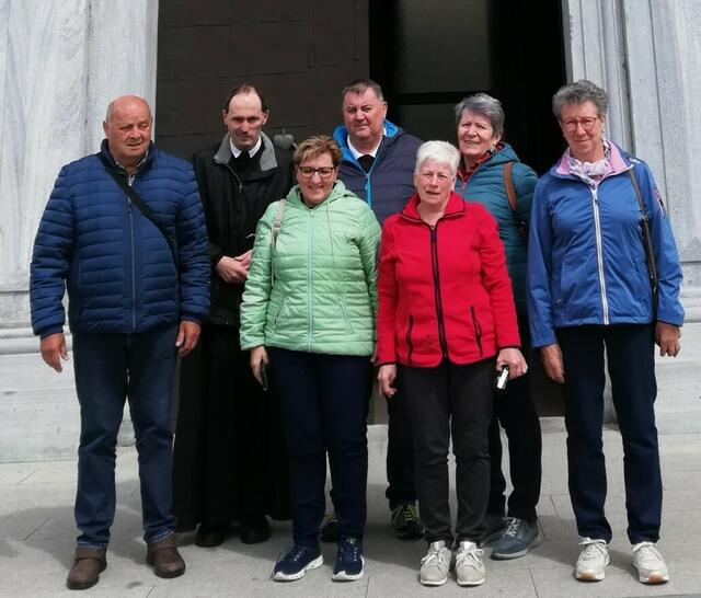 Von links nach rechts:
Karl Waschenegger, PV Obmann Palfau
Pater Engelbert Hofer 
Maria Taschner und Peppi Taschner
Berta Krenn, PV Obfrau Gams
Irma Waschenegger und Berta Pechhacker