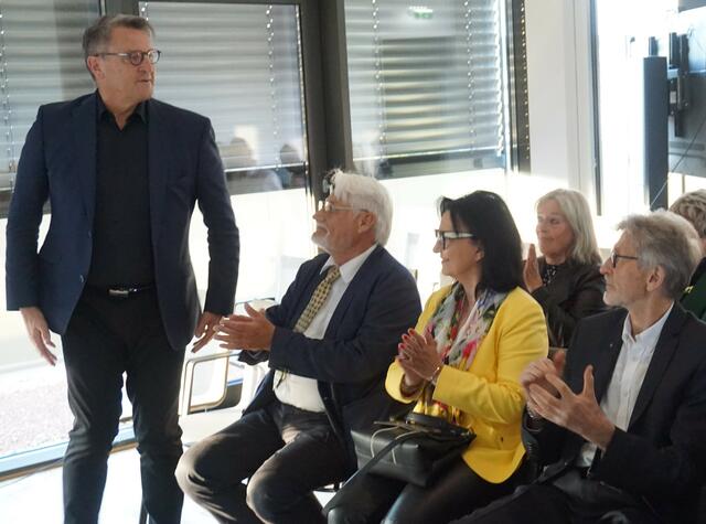 OSG Obmann Dr. Alfred Kollar begrüßt die TeilnehmerInnen