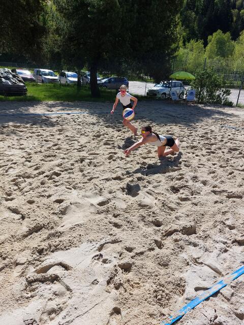 Verteidigung Lea Oberkofler | Foto: Volleyboi Zell am See