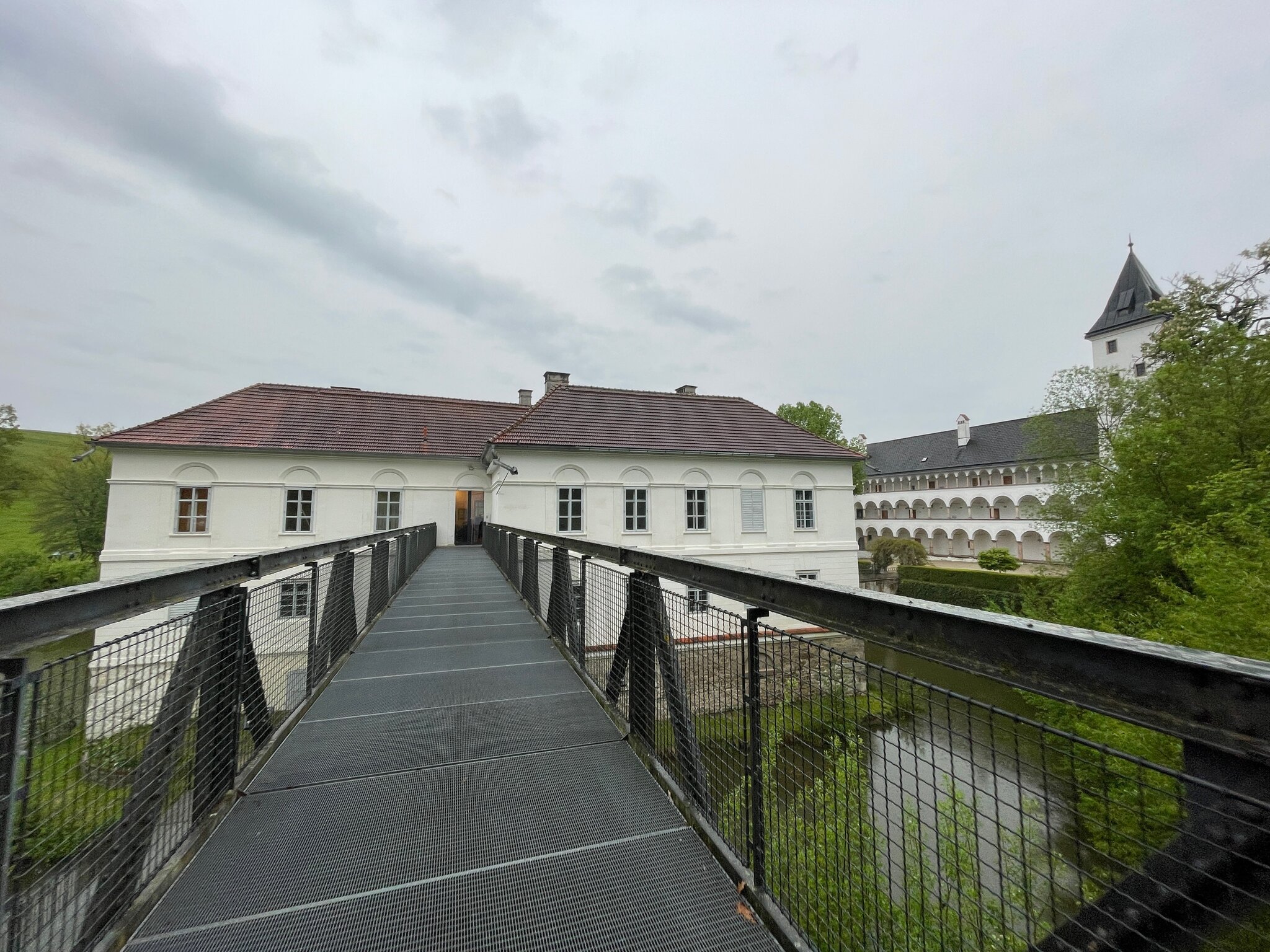 Galerie Schloss Parz Ausstellungseröffnung Alois Riedl Franz Josef