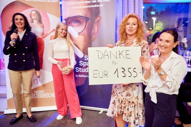 v.l.n.r. Melanie Drack (Drack Immobilien), Laura Sommergruber (Lions Club Wels Leonessa), Mag. Eva Märzinger (Lions Club Wels Leonessa), Birgit Sommergruber (Lions Club Wels Leonessa) | Foto: SoulSpaceStudio