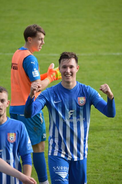 Tobias Riedler durfte bereits über seinen 14. Saisontreffer jubeln. Auch in der Kampfmannschaft in der Landesliga West erzielte er kürzlich einen Treffer.