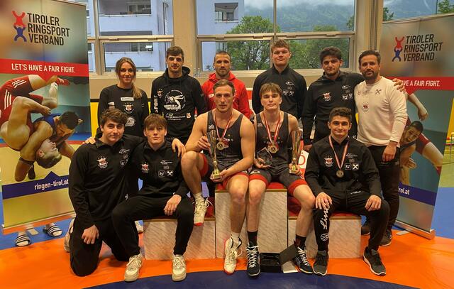 Das erfolgreiche Team des Rekordmeisters A.C. Wals. | Foto: A.C. Wals